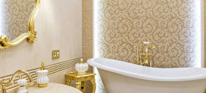 Ванная комната в классическом стиле: выбор отделки, мебели, сантехники, декора, освещения