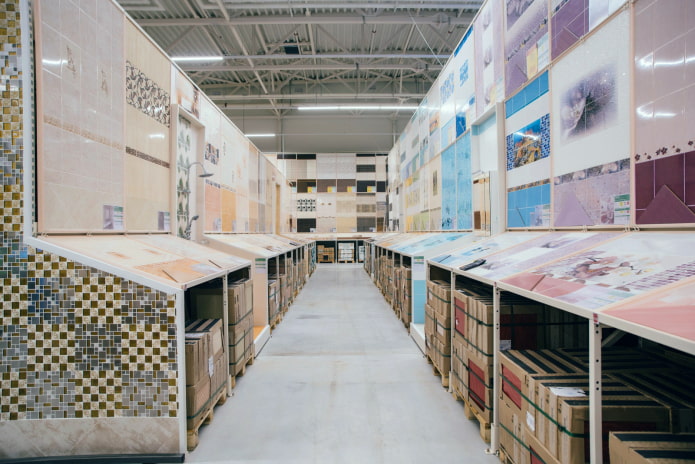 Плитка керамическая в гипермаркете Плитка керамическая в гипермаркете